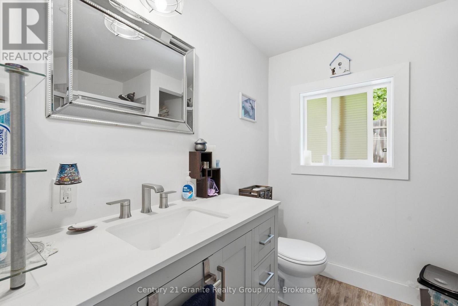 2427 NORTH SHORE ROAD - 29