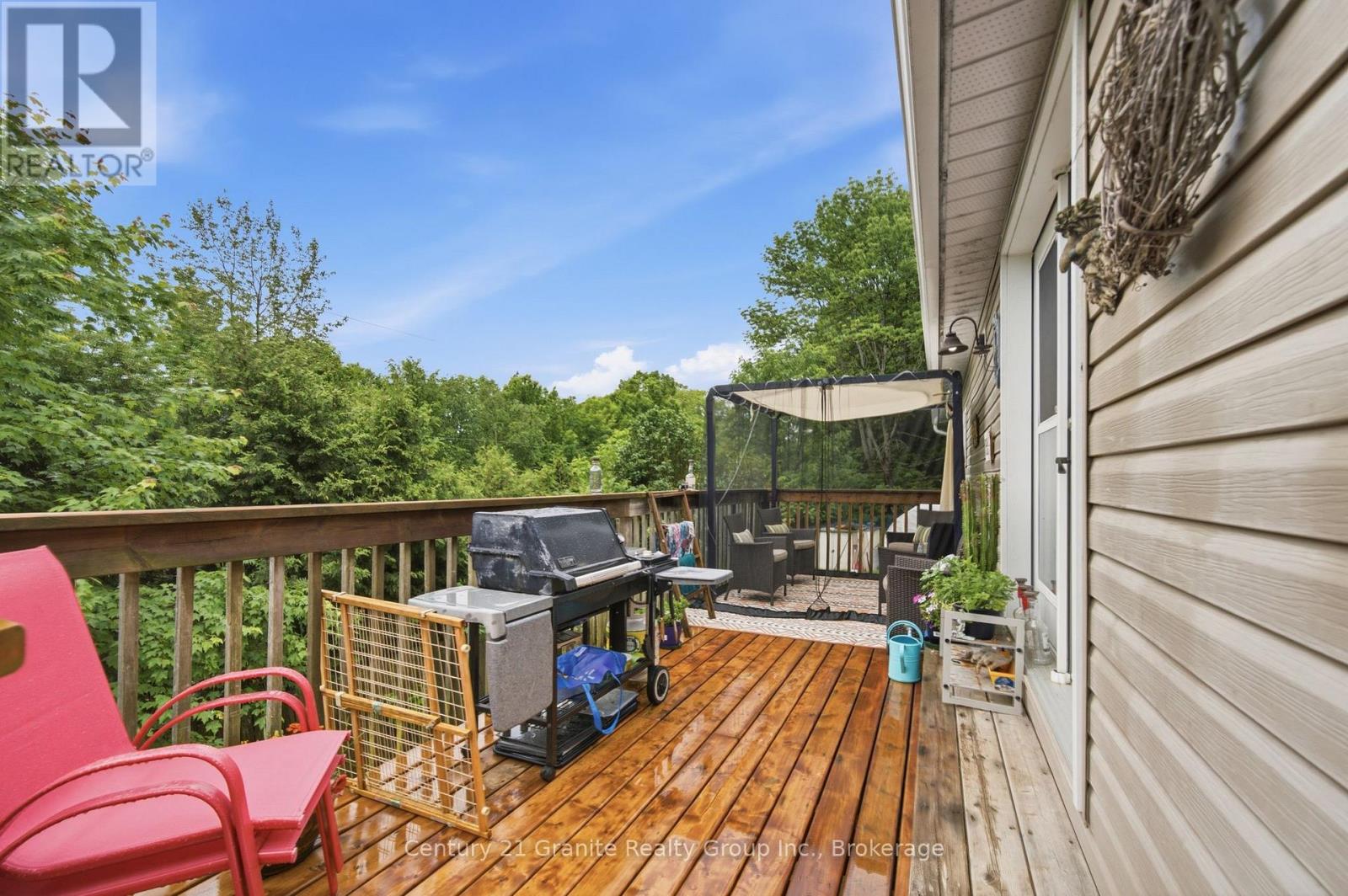 2427 NORTH SHORE ROAD - 32