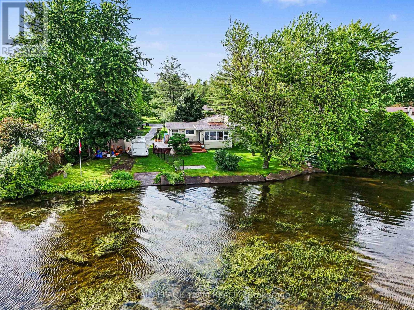 2466 FAIRMILE ROAD N - 35