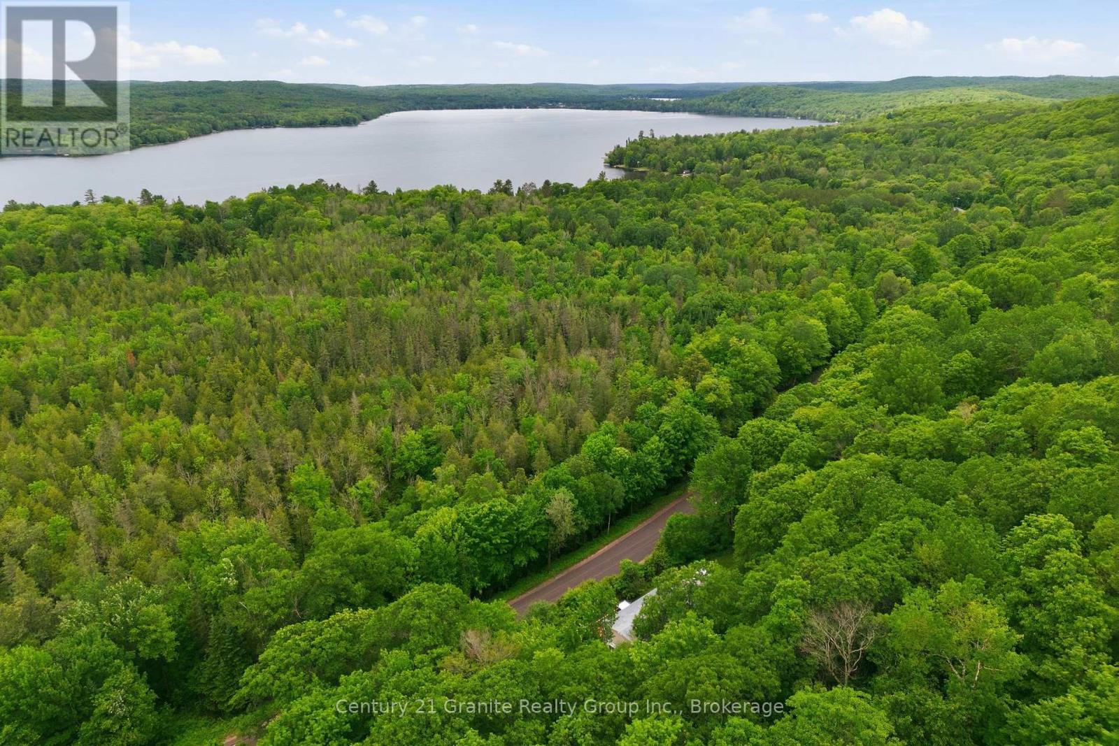 2427 NORTH SHORE ROAD - 41