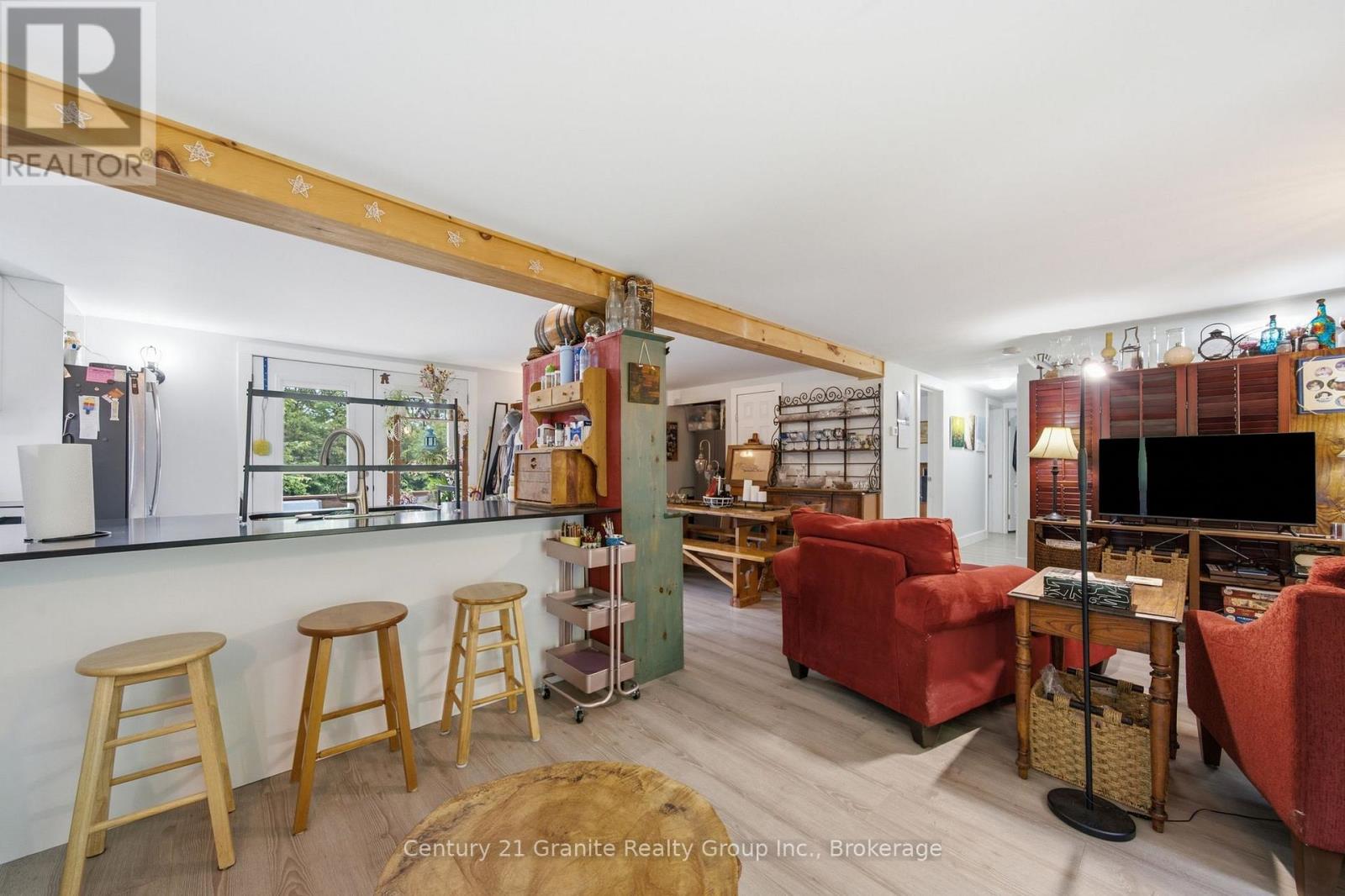 2427 NORTH SHORE ROAD - 23