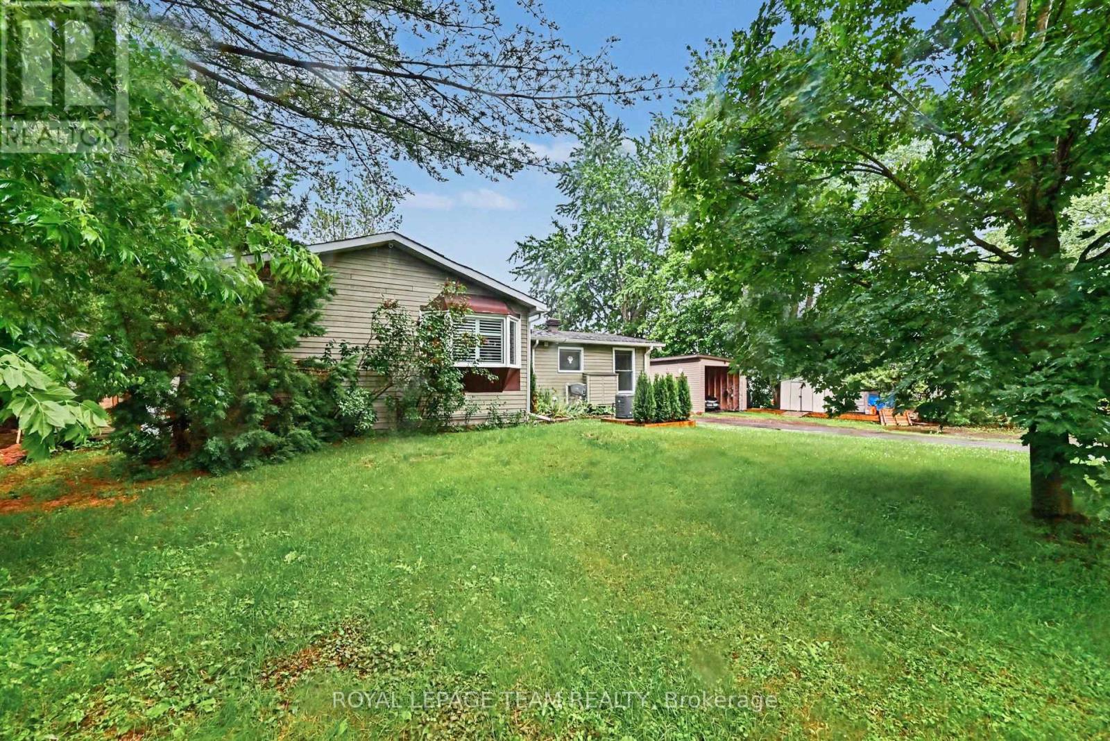 2466 FAIRMILE ROAD N - 36