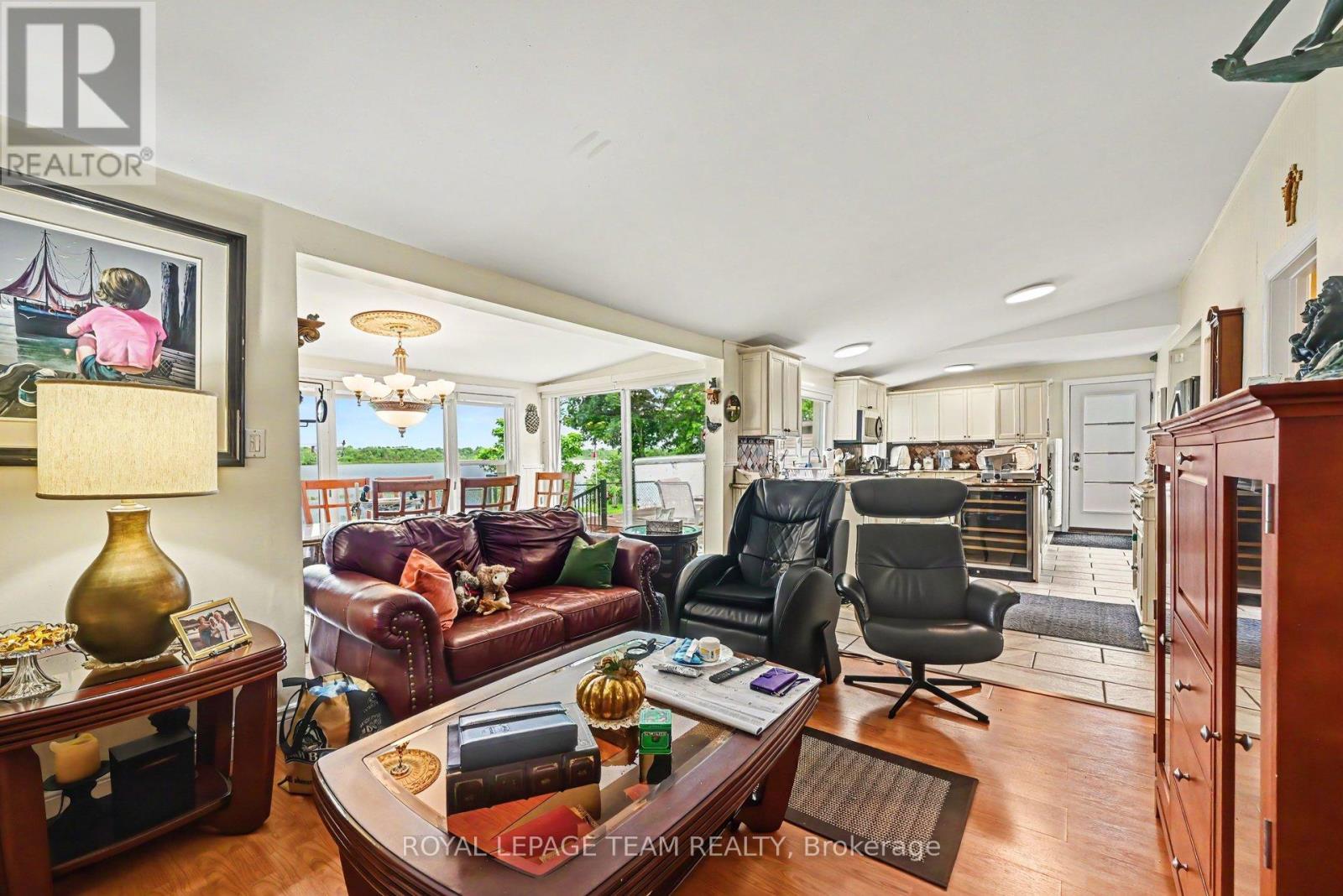 2466 FAIRMILE ROAD N - 8