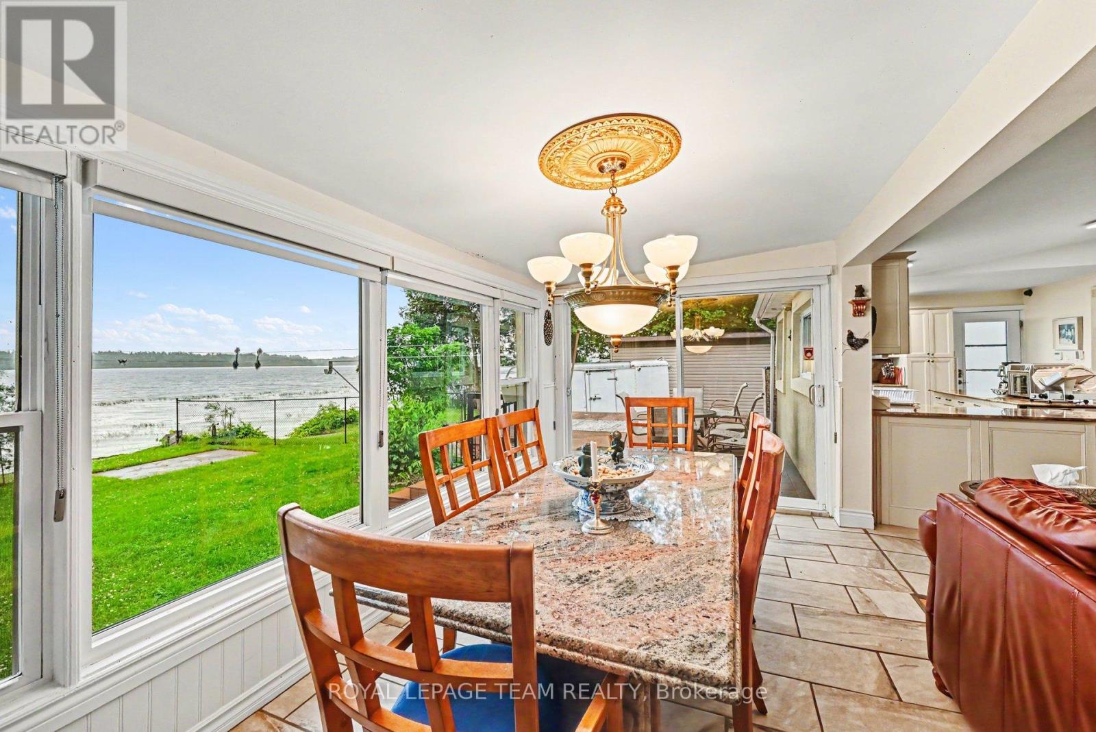 2466 FAIRMILE ROAD N - 17