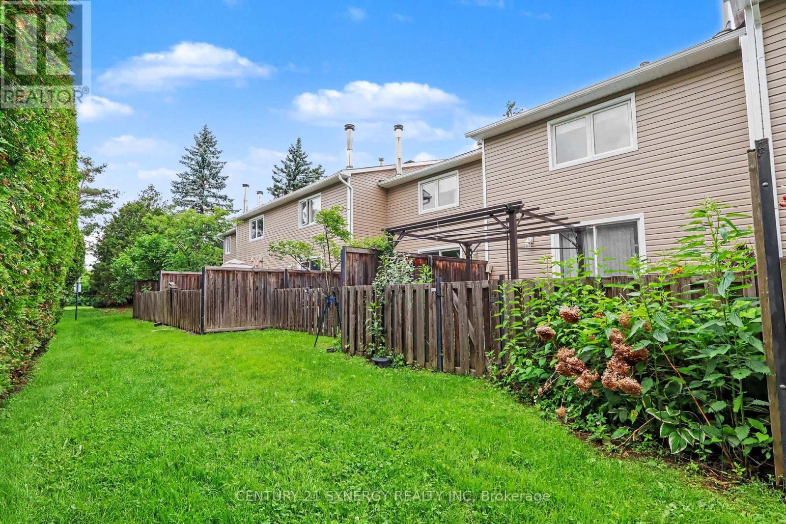#C 1718 LAMOUREUX DRIVE - 27