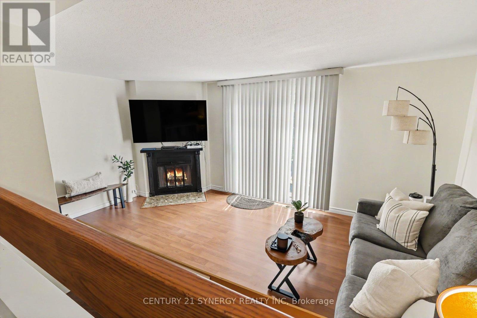 #C 1718 LAMOUREUX DRIVE - 8