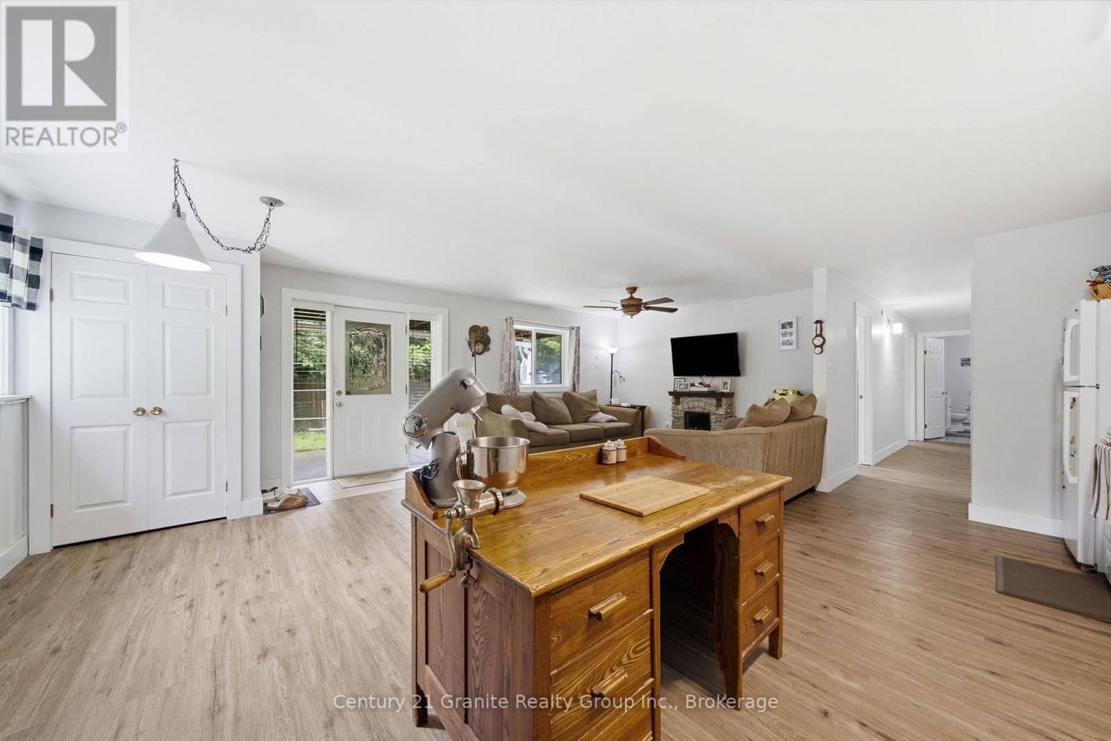 2427 NORTH SHORE ROAD - Image 10