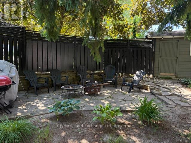 320 SUMMIT DRIVE - 42