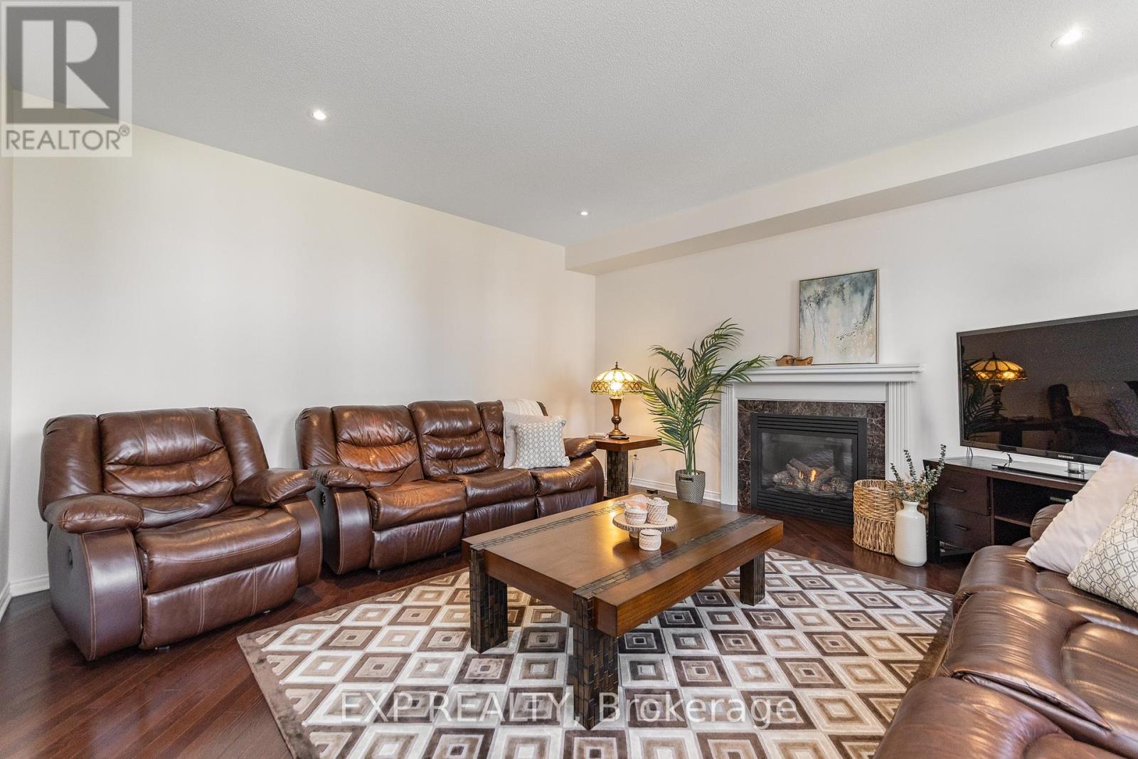 167 CHENOA WAY - 16