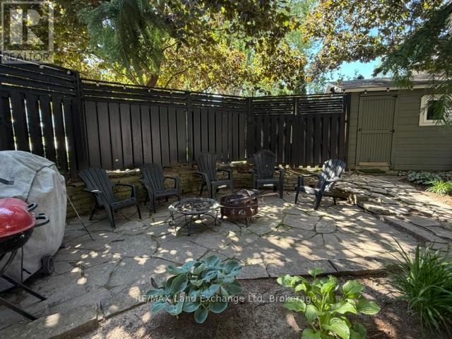 320 SUMMIT DRIVE - 43