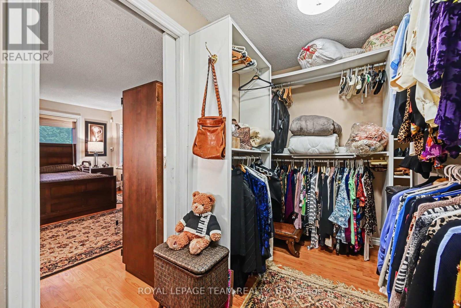 2466 FAIRMILE ROAD N - 27