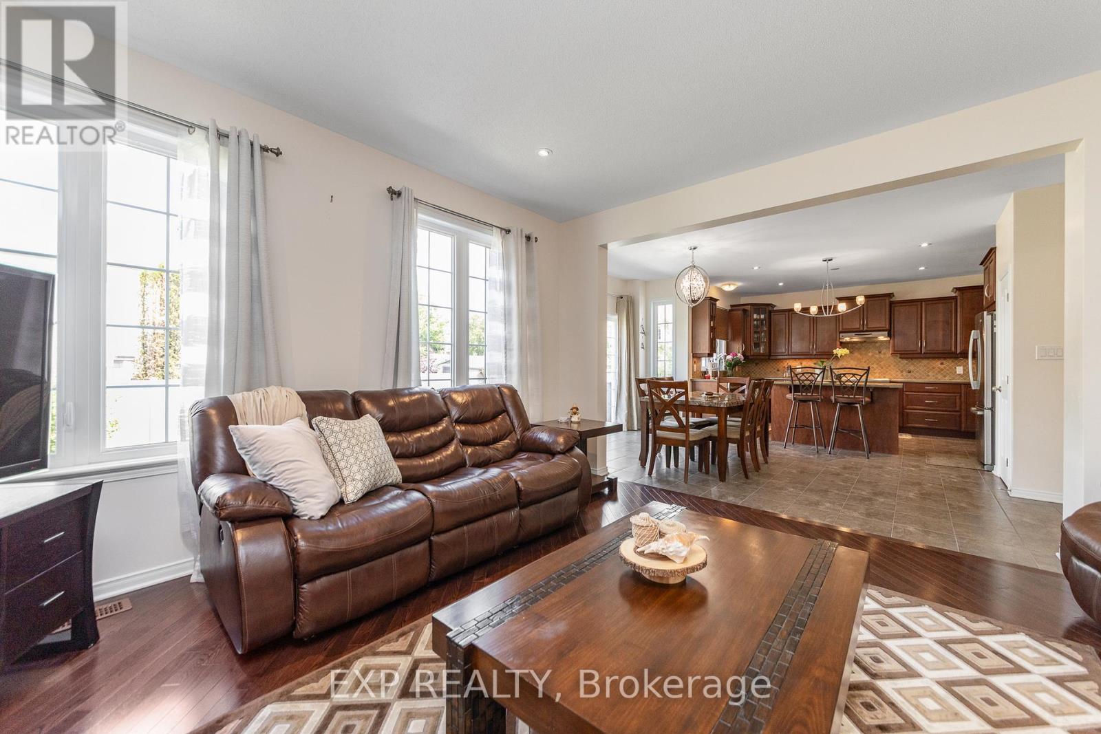 167 CHENOA WAY - 17