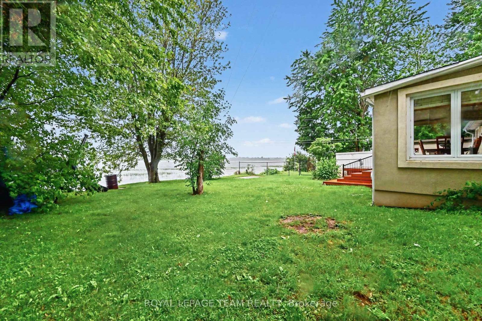 2466 FAIRMILE ROAD N - 33