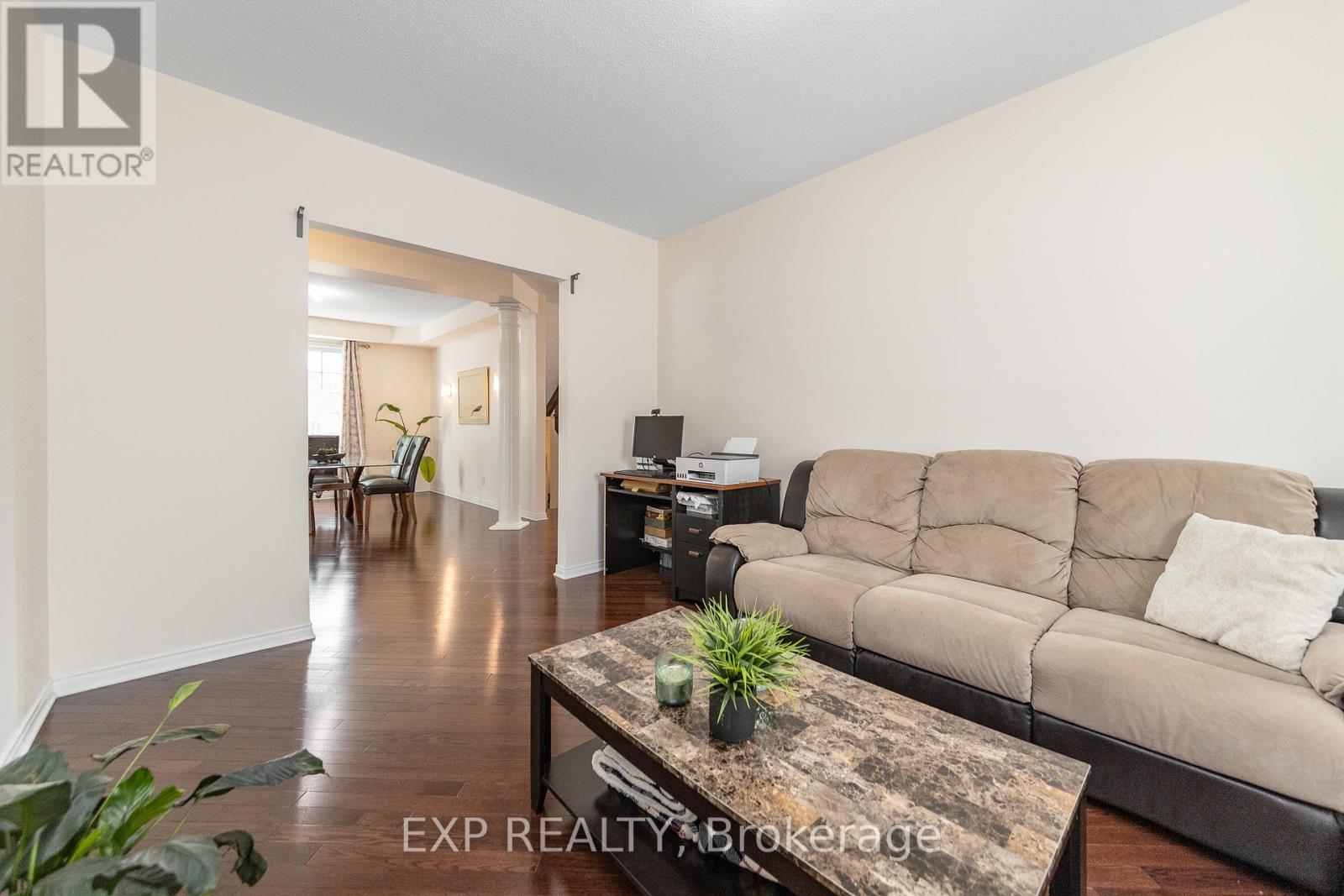 167 CHENOA WAY - 10