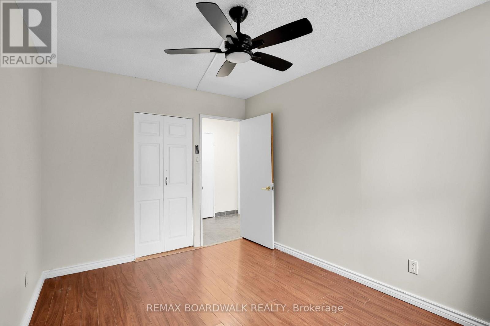 2 Bed, 1 Bath Apartment for Sale in Ottawa – 115 – 2020 JASMINE CRESCENT, Ottawa – MLS# X13476464 - Image 21