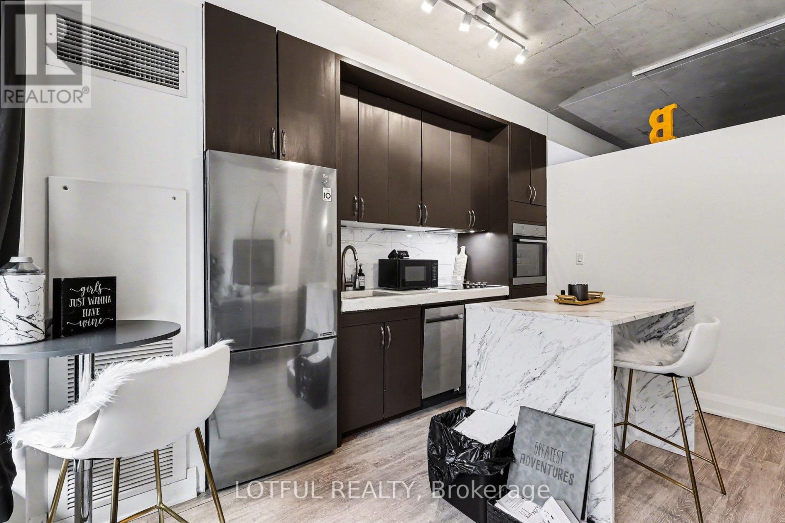 #201 383 CUMBERLAND STREET - 16