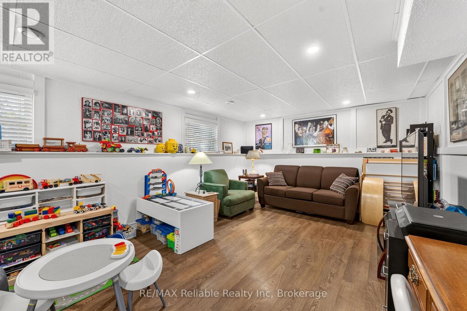 13 BLAIR STREET - 21