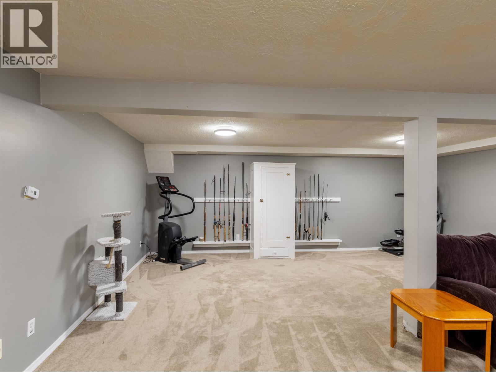 1352 CRONIN Place, Smithers