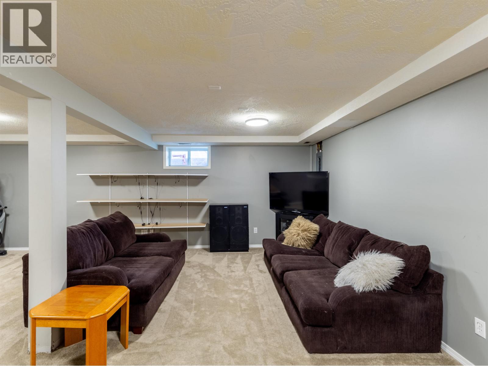 1352 CRONIN Place, Smithers