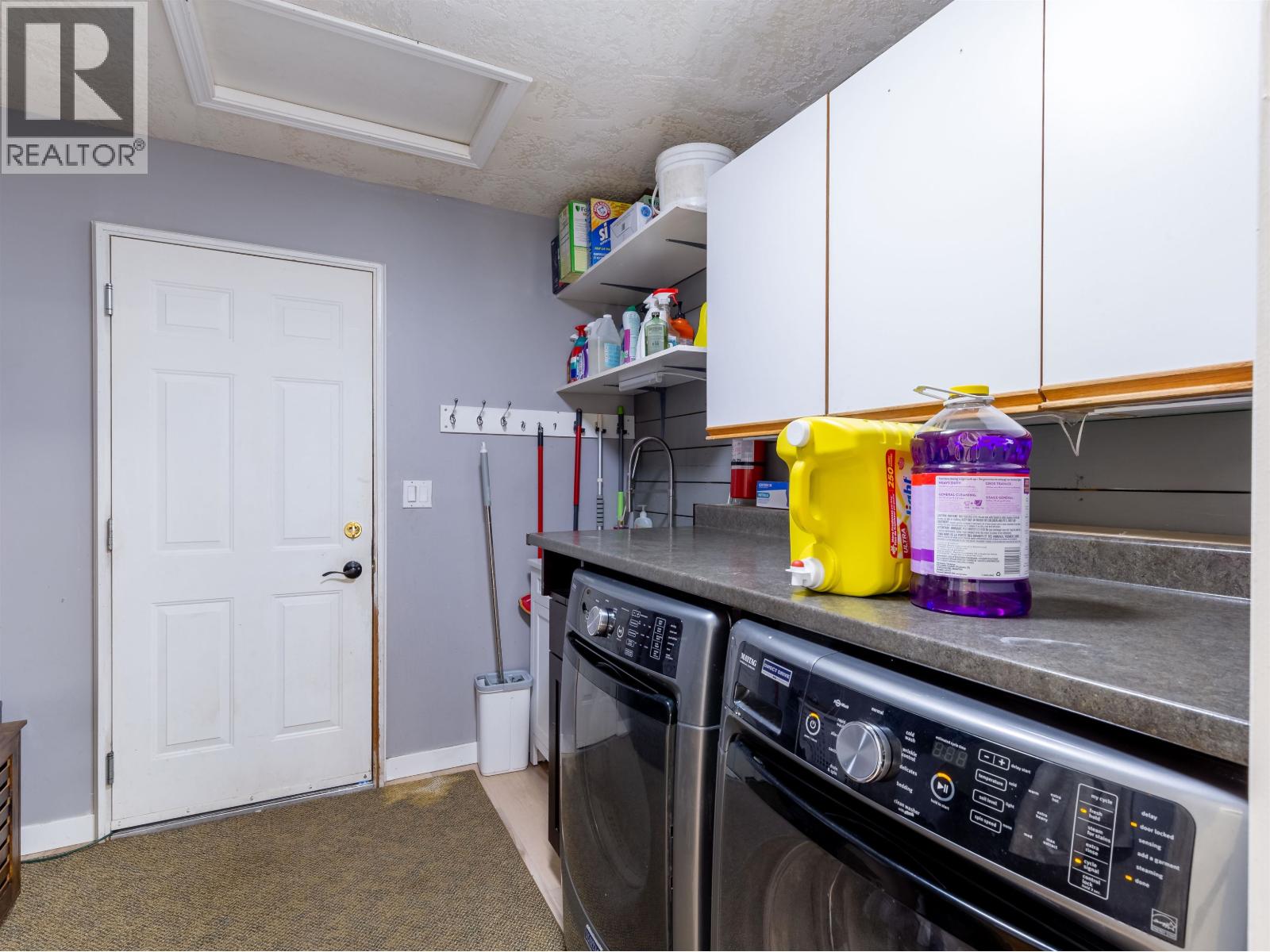 1352 CRONIN Place, Smithers