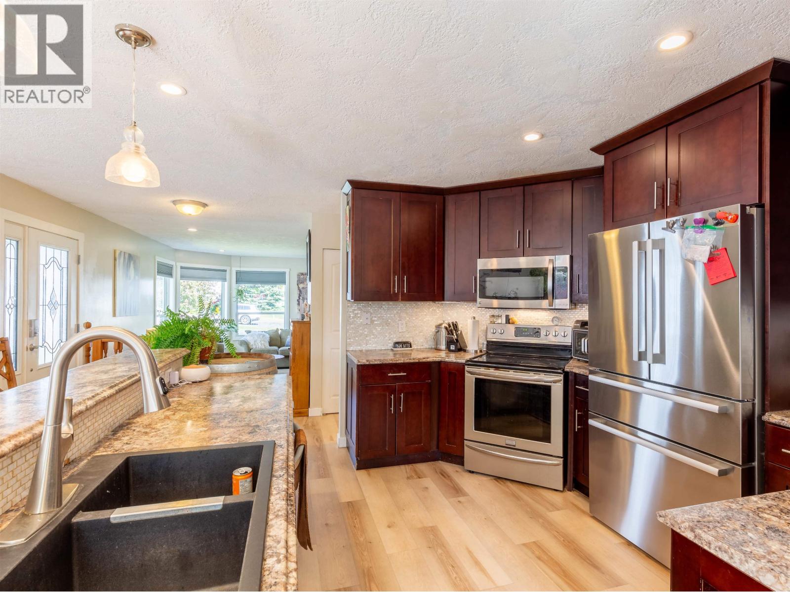 1352 CRONIN Place, Smithers