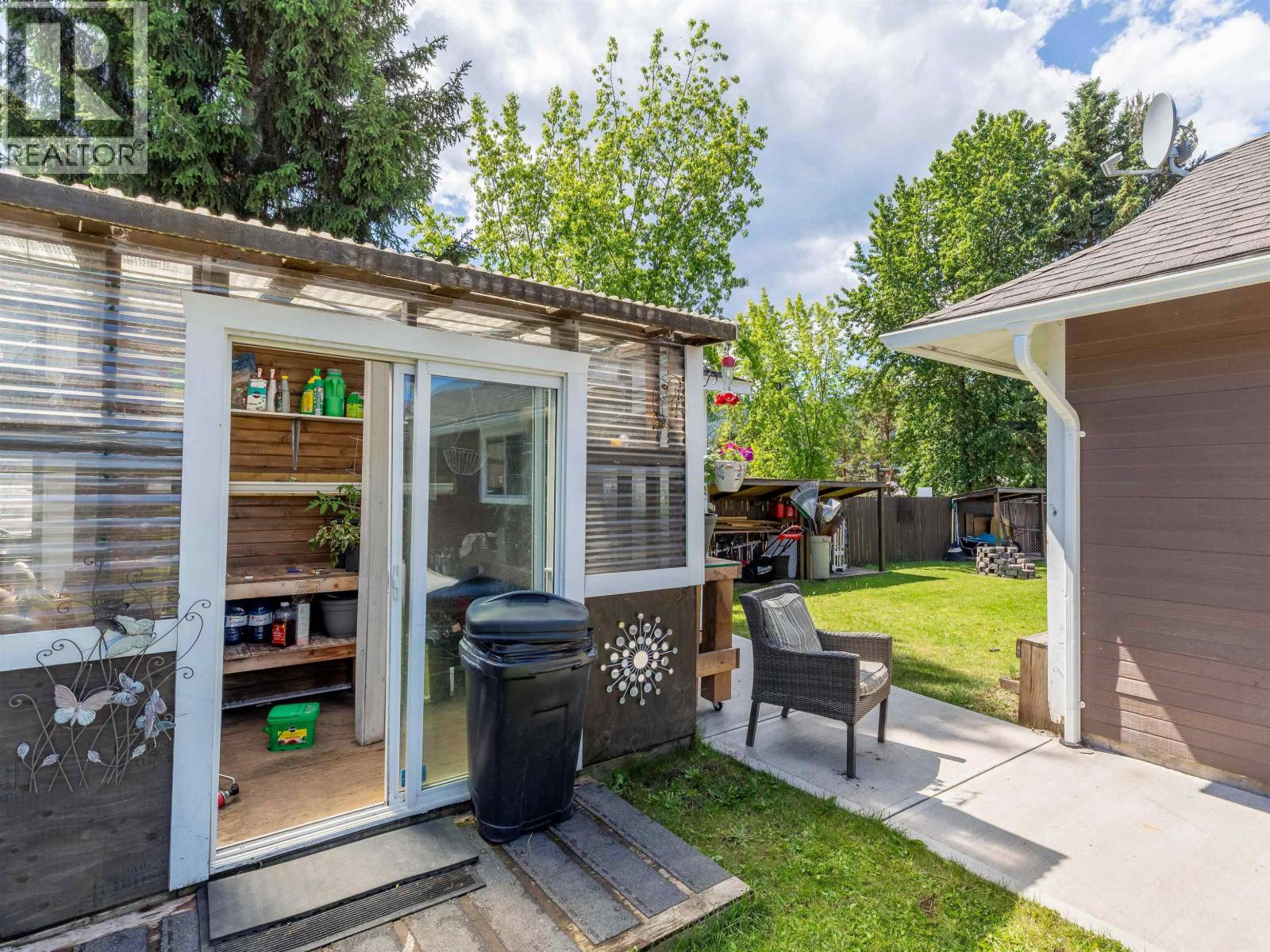 1352 CRONIN Place, Smithers