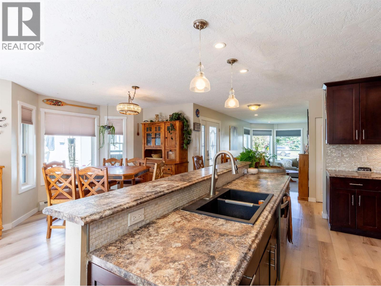 1352 CRONIN Place, Smithers