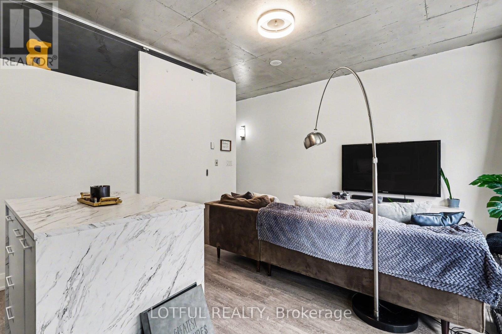 #201 383 CUMBERLAND STREET - 11