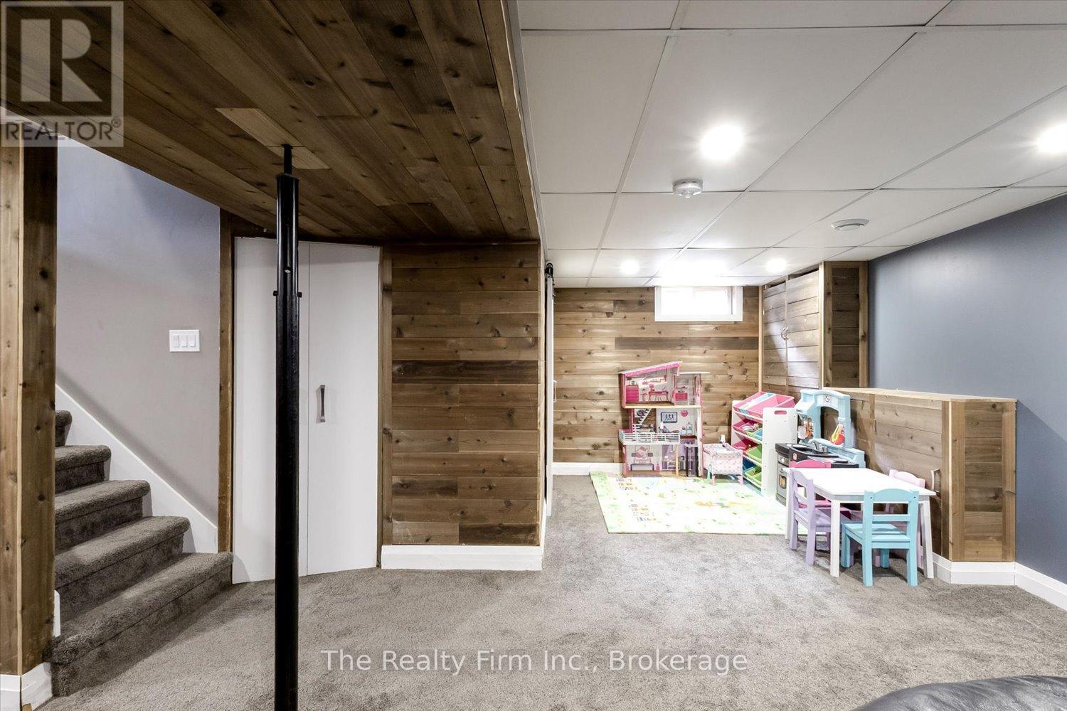 374 WEST GORE STREET - 25
