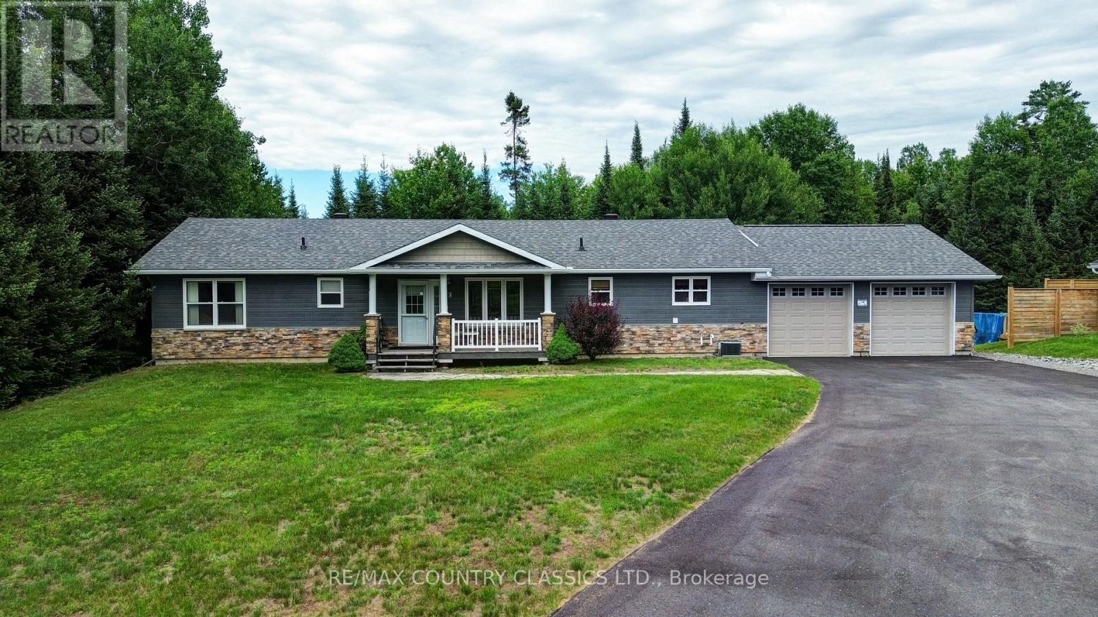 42 NICKLAUS DRIVE - 41