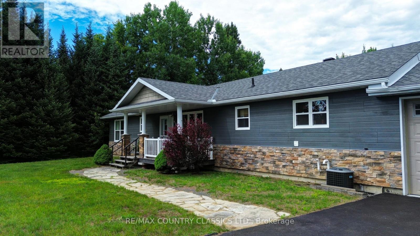 42 NICKLAUS DRIVE - 42