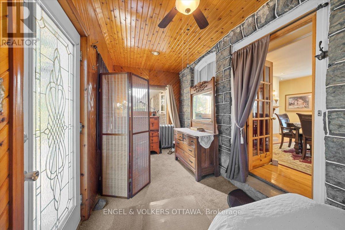 528 ST LAWRENCE STREET - Image 14