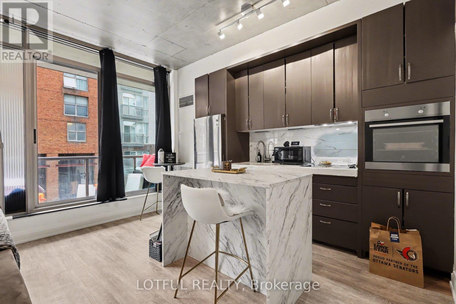 #201 383 CUMBERLAND STREET - 14