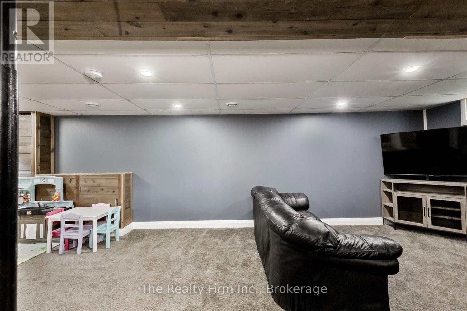 374 WEST GORE STREET - 20