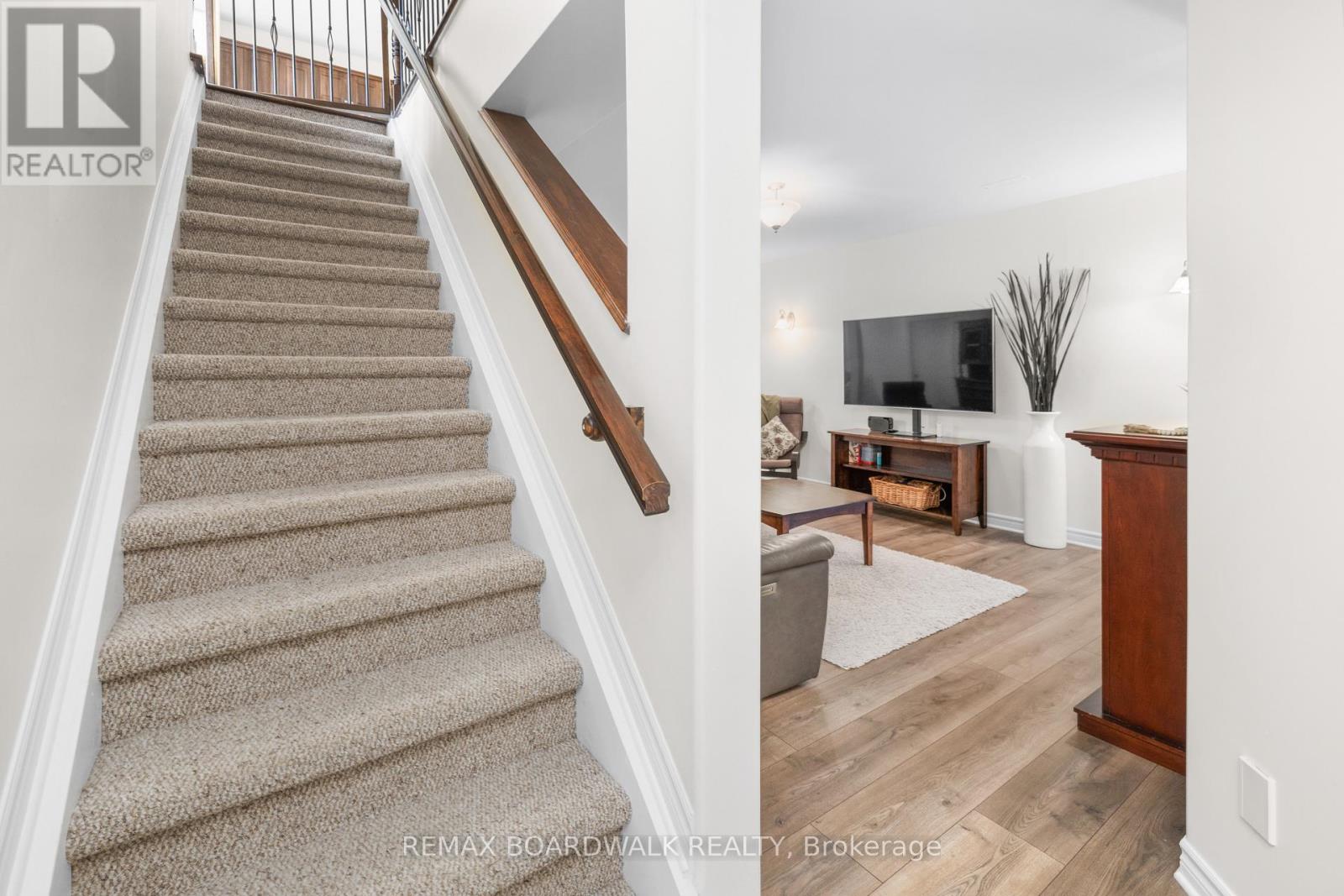 6671 THIRD LINE ROAD - 35