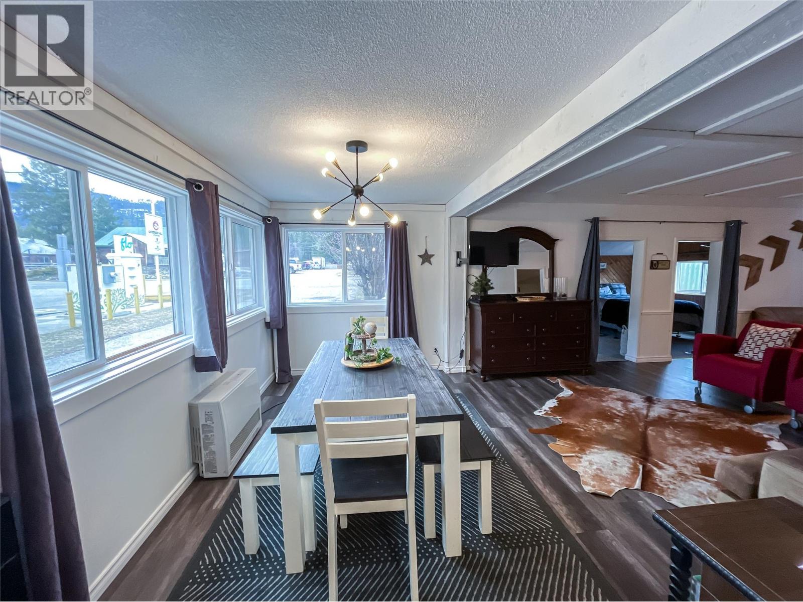 5844 Highway 33 - 11