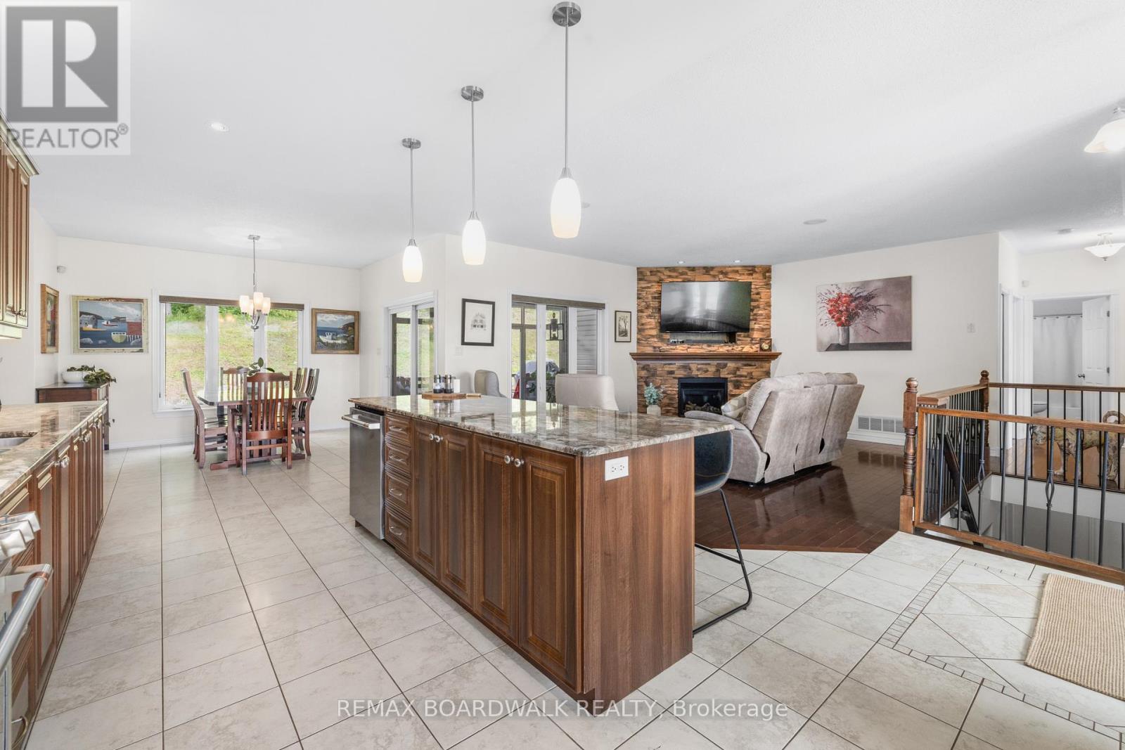 6671 THIRD LINE ROAD - 21