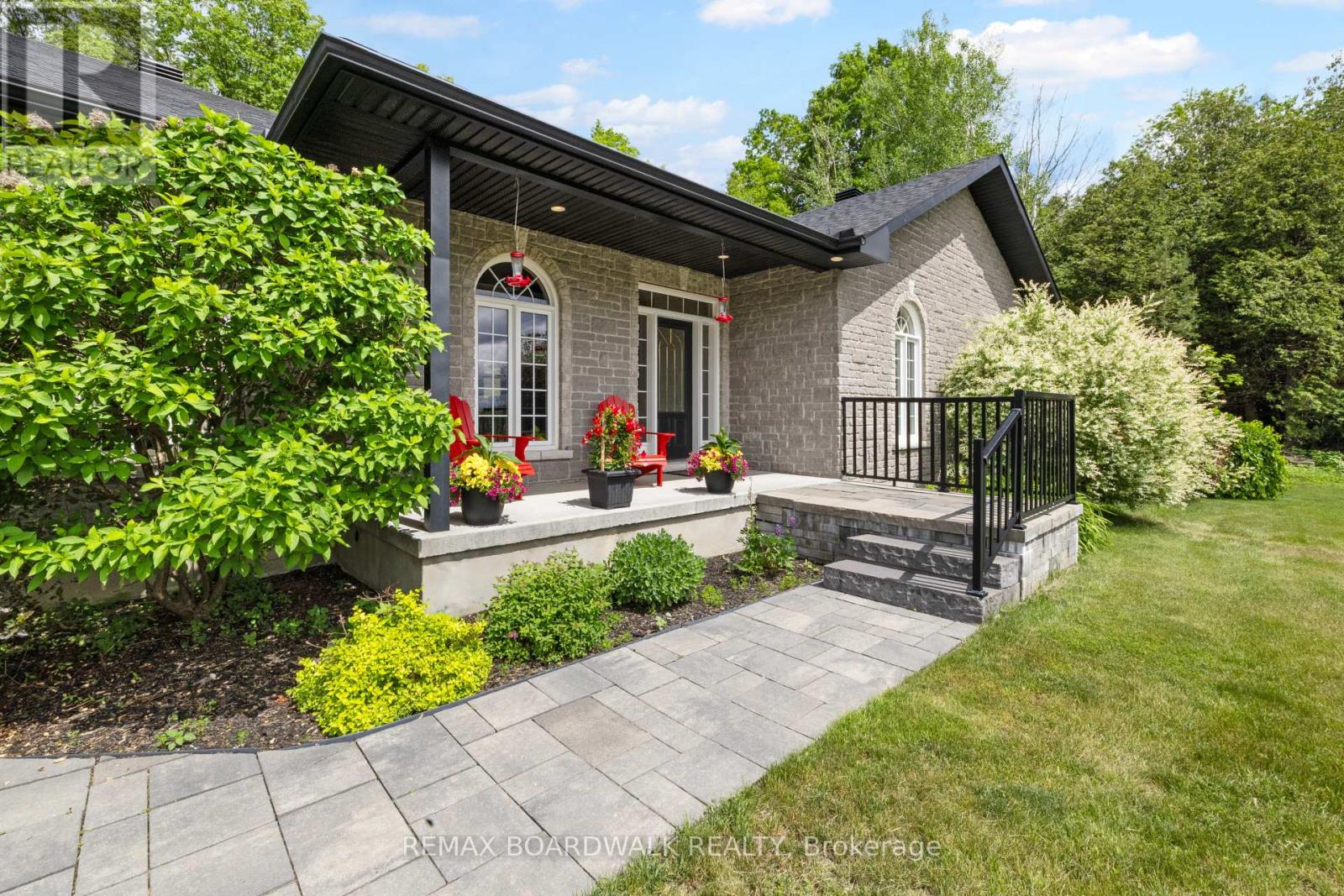 6671 THIRD LINE ROAD - 4