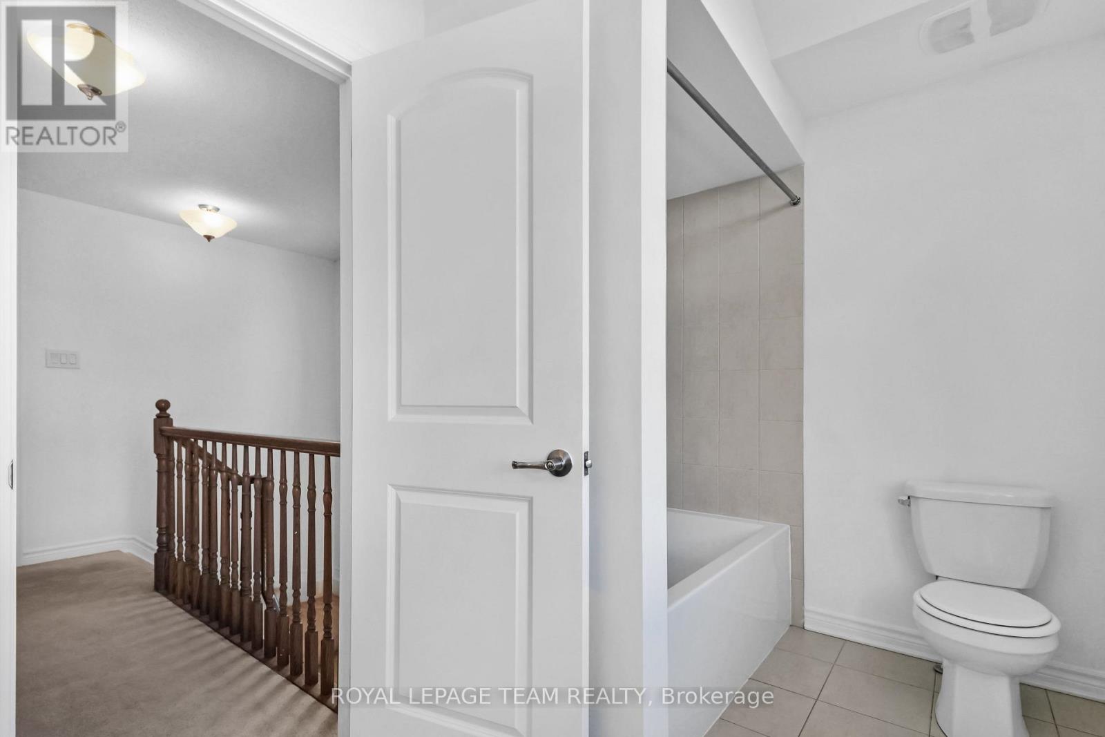 4852 ABBOTT STREET E - 21