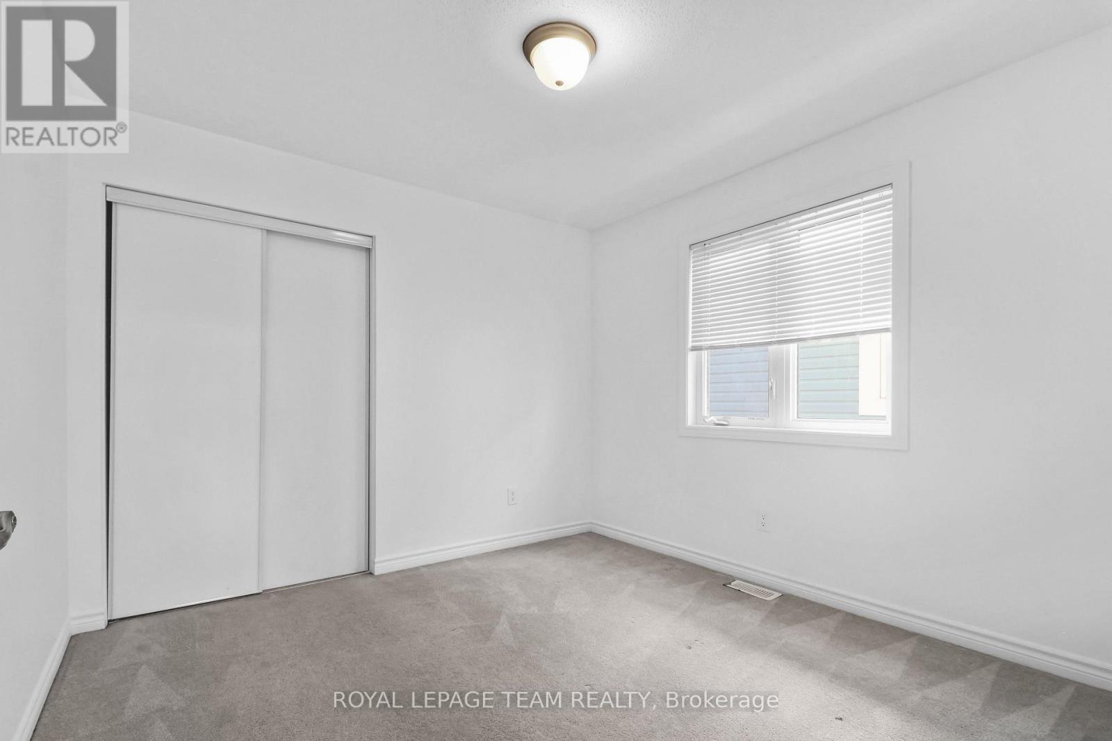 4852 ABBOTT STREET E - 23
