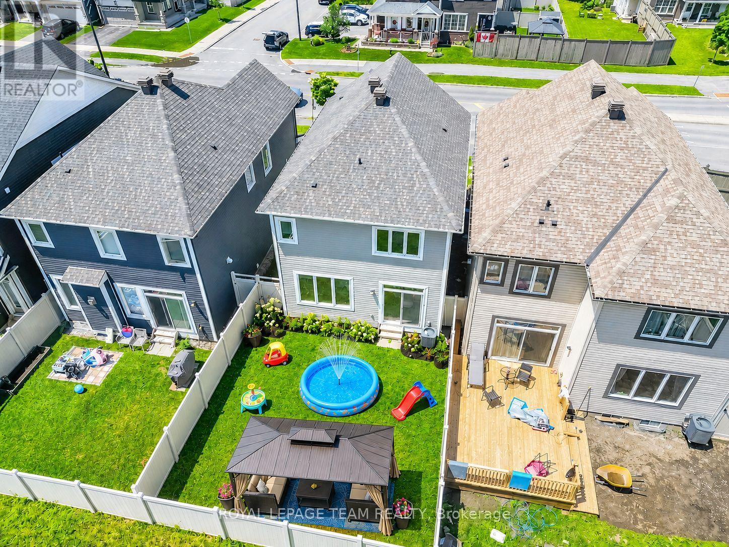 4852 ABBOTT STREET E - 26