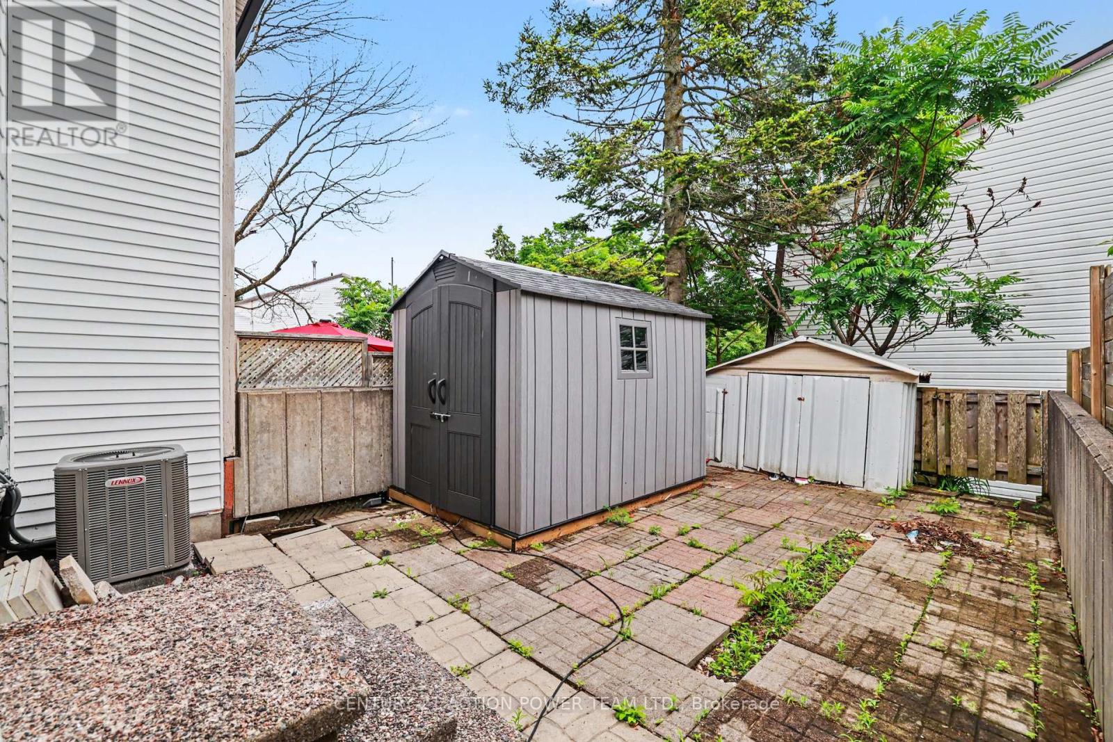 #76 48 SUMAC STREET - 23