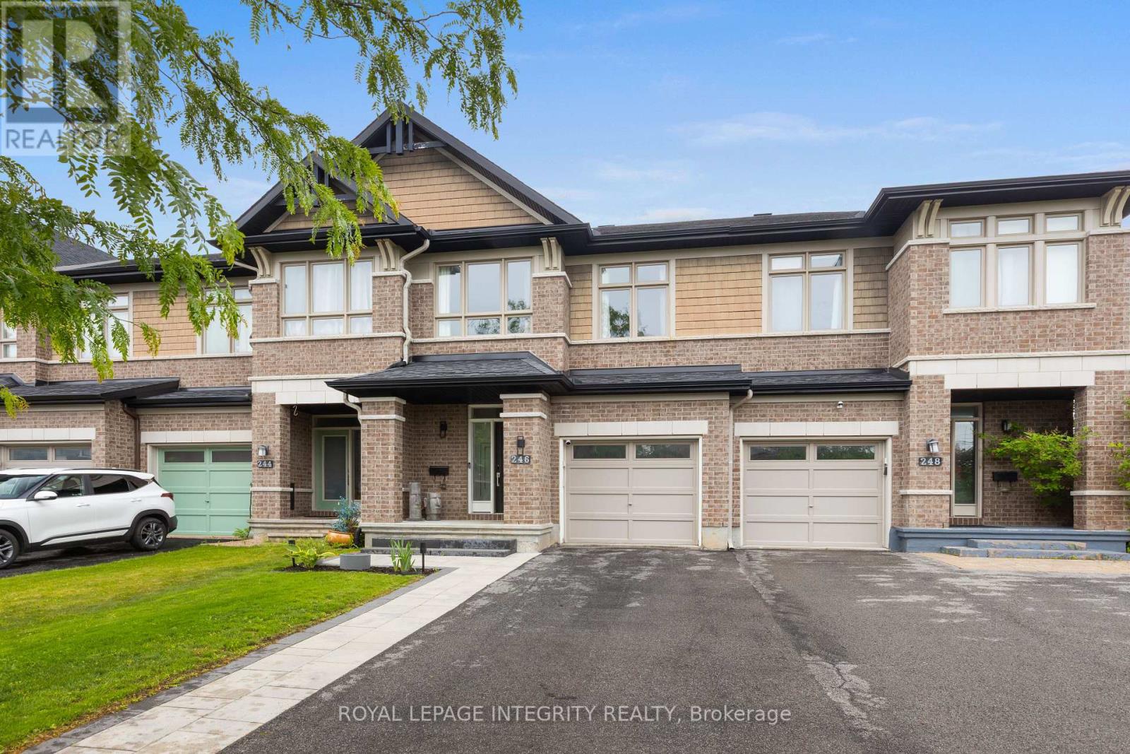 3 Bed, 3 Bath House for Sale in Ottawa – 246 COOKS MILL CRESCENT, Ottawa – MLS# X13476808 - Image 3