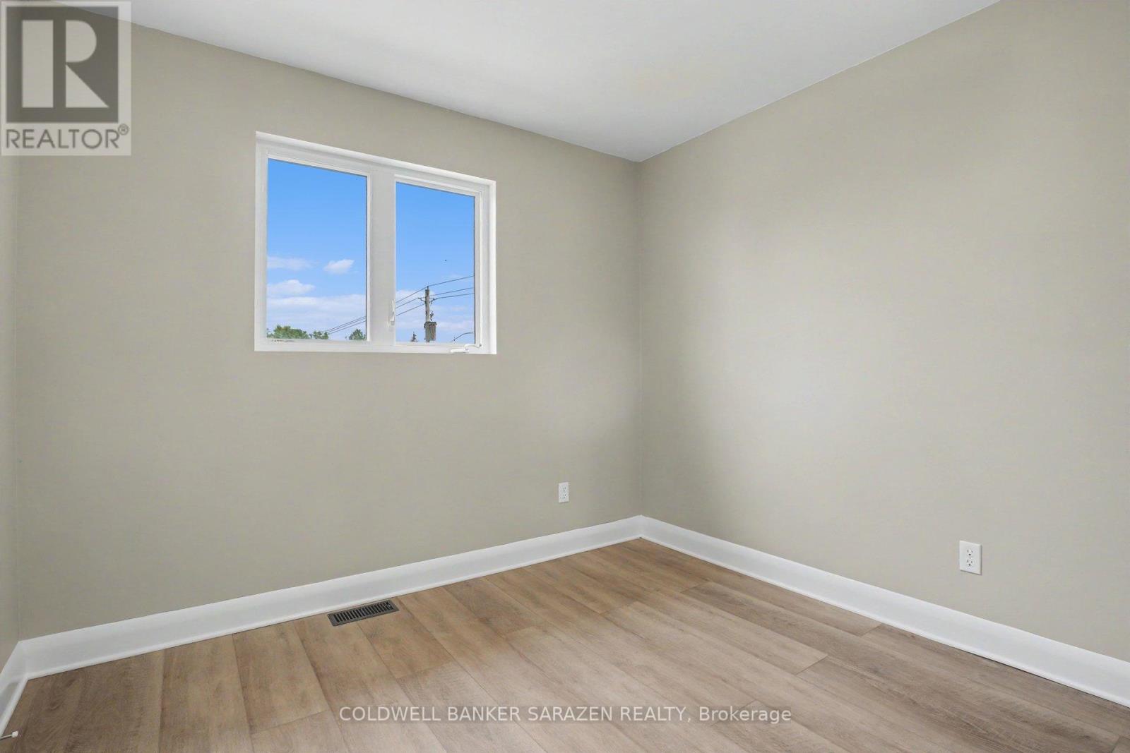 36 MCCALLUM STREET - 24