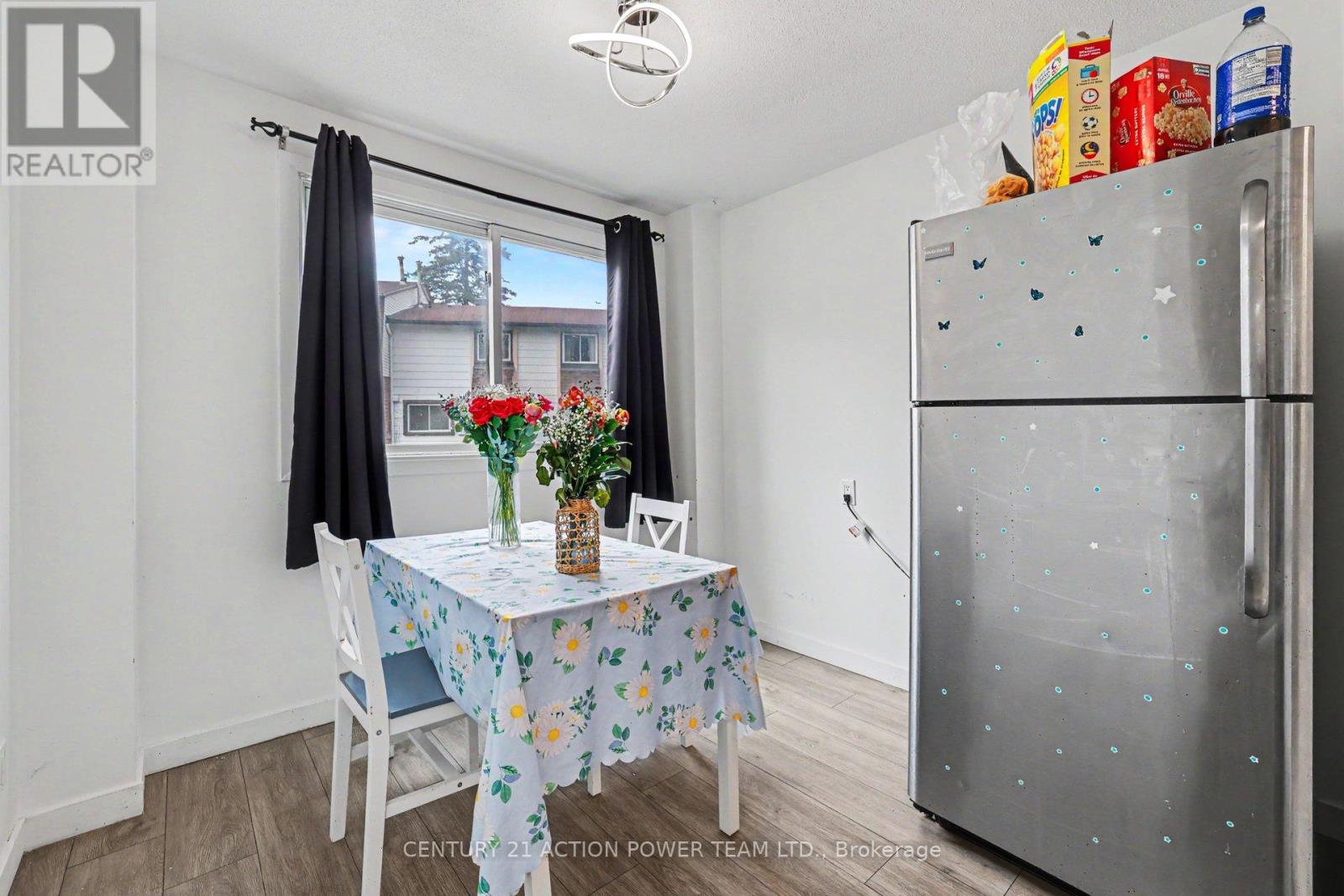 #76 48 SUMAC STREET - 8