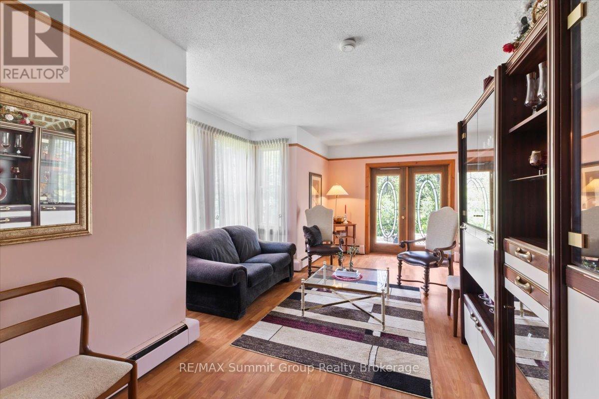 774549 HIGHWAY 10 - Image 11