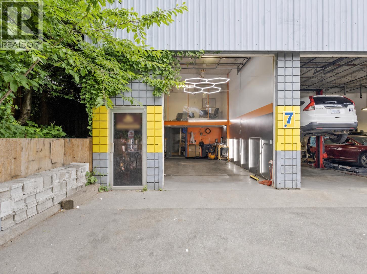 11553 CONFIDENTIAL, Coquitlam