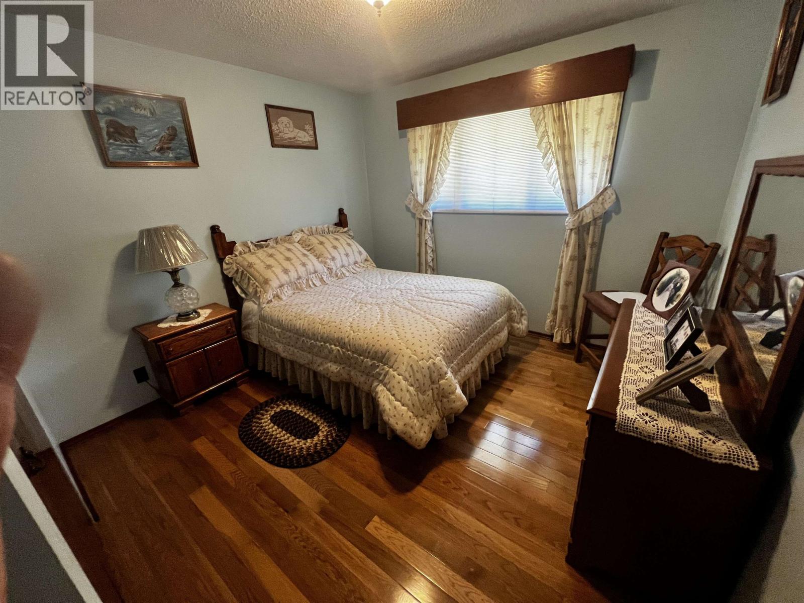 1358 16 HIGHWAY - 24