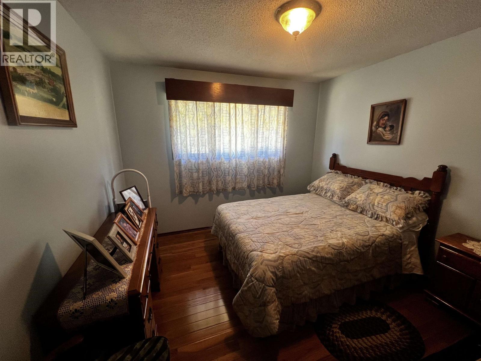 1358 16 HIGHWAY - 26