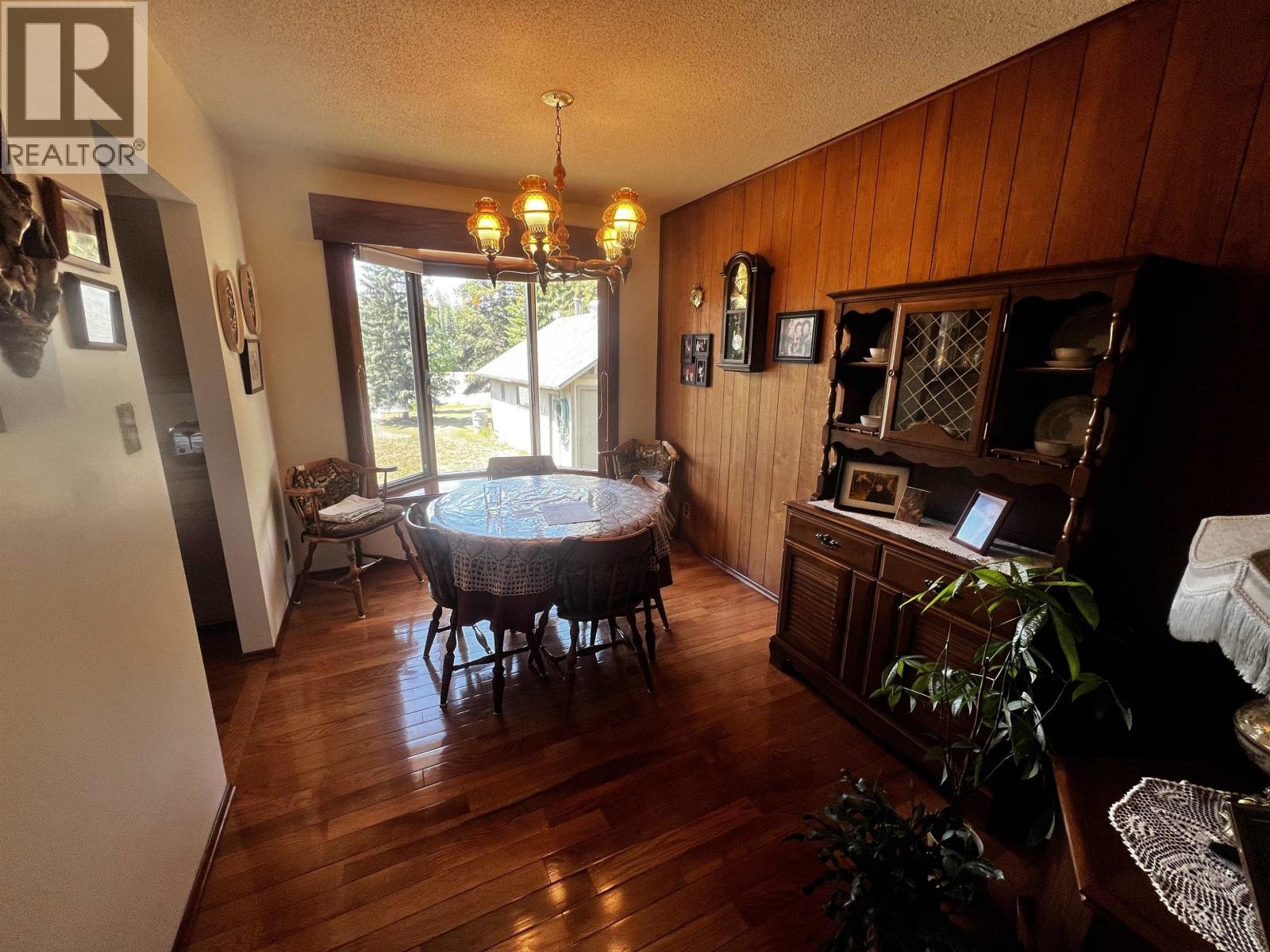 1358 16 HIGHWAY - 21